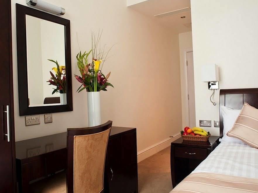 The Villa Kensington London Exterior photo