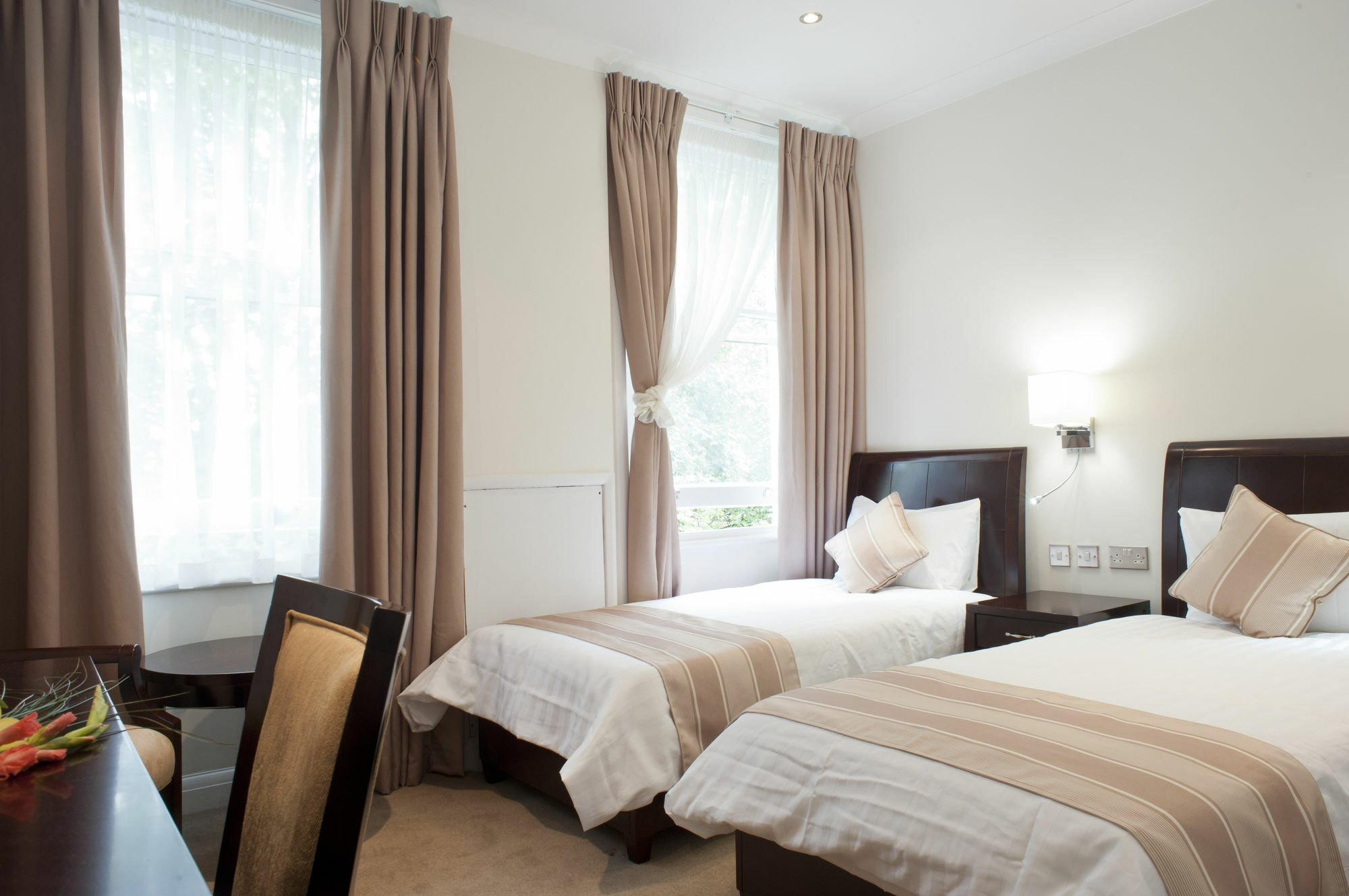 The Villa Kensington London Room photo